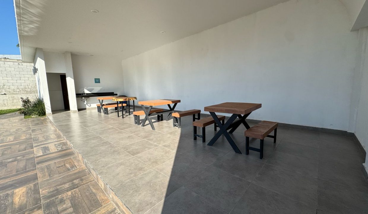 WhatsApp Image 2025-02-15 at 11.09.07 AM