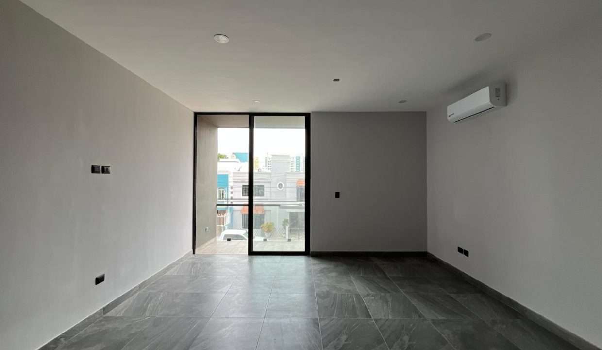 WhatsApp Image 2025-09-23 at 8.35.28 AM (4)