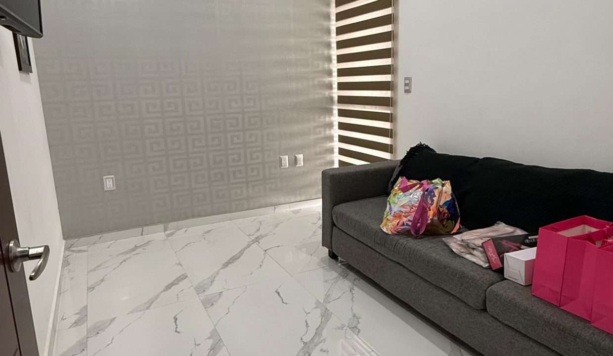 WhatsApp Image 2025-09-24 at 10.22.12 AM